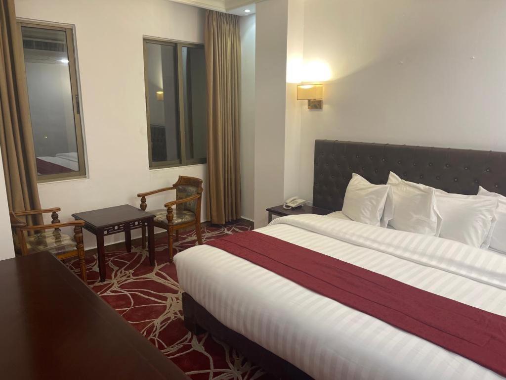 Madison Hotel Amman Exterior foto
